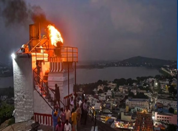 कार्तिकेय दीपम विवाद पर तमिलनाडु की स्टालिन सरकार को झटका, मद्रास हाईकोर्ट ने कार्तिगई दीपम जलाने का दिया आदेश