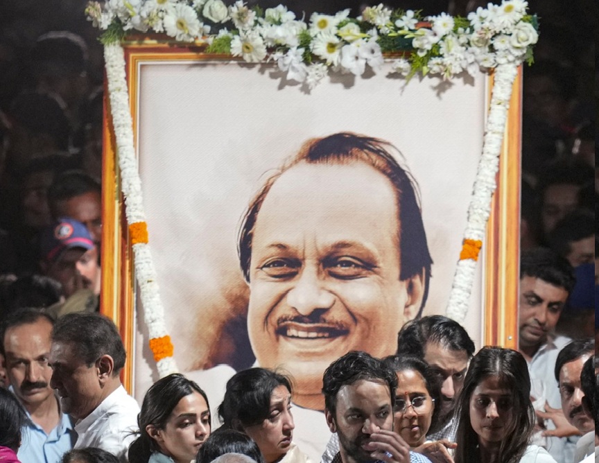अलविदा अजित दादा… बारामती में राजकीय सम्मान के साथ अंतिम संस्कार, अमित शाह सहित कई नेता हुए शामिल ………………