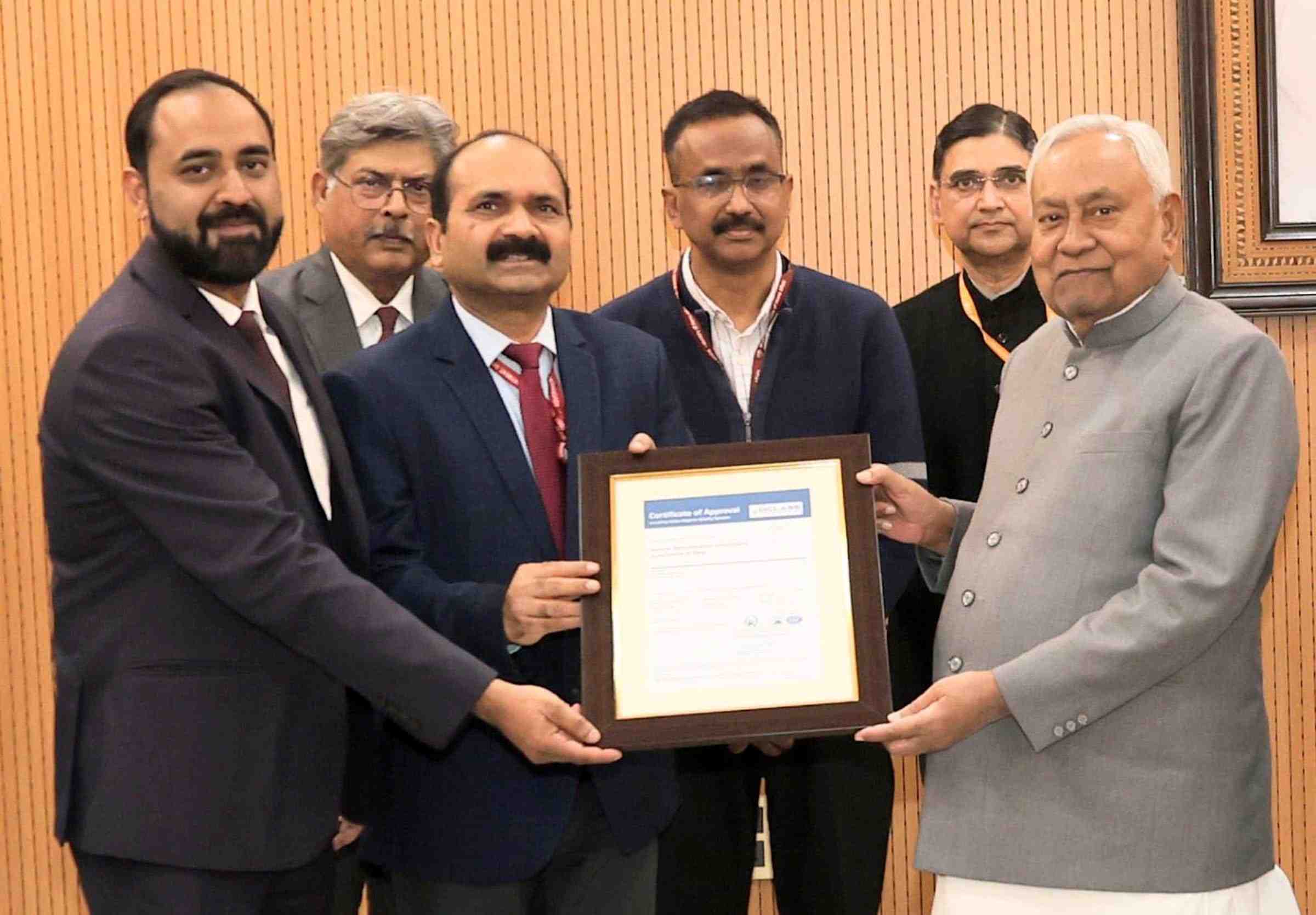 प्रशासनिक सुधार पर आईएसओ प्रमाणन पत्र मिला
