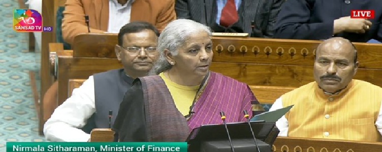 बजट में मिले बड़े तोहफे, हाई स्पीड ट्रेन, MSME के लिए विकास निधि और रेयर-अर्थ कॉरिडोर बनाने का हुआ ऐलान