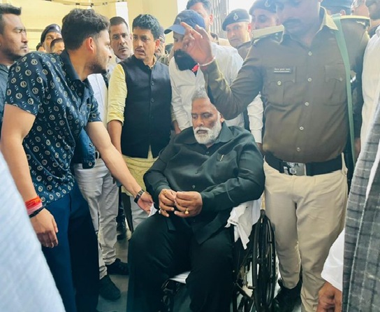 पप्पू यादव की बढ़ीं मुश्किलें: पुराने केस में कोर्ट ने भेजा जेल, 2 नए मुकदमों ने बढ़ाई टेंशन