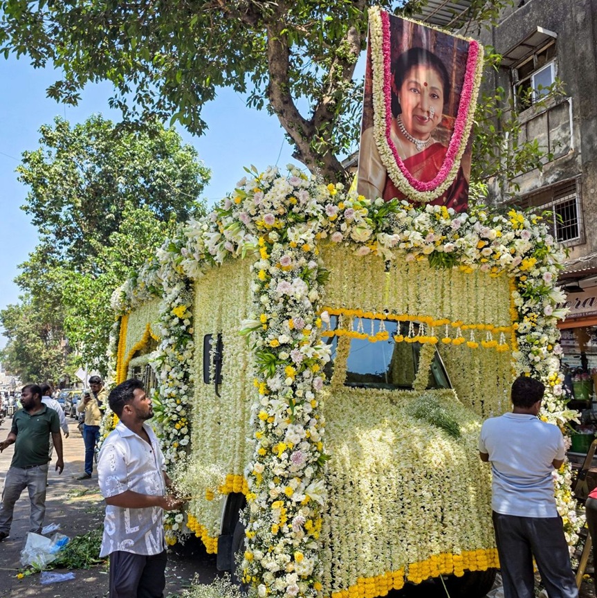 आशा भोसले का आज राजकीय सम्मान के साथ होगा अंतिम संस्कार