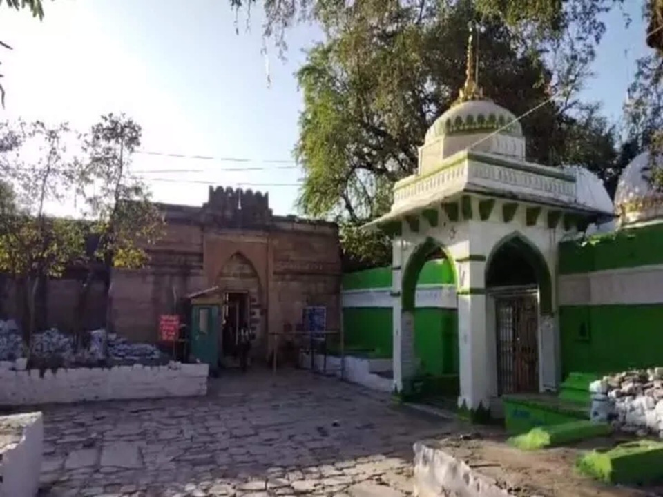 भोजशाला परिसर को लेकर सुप्रीम कोर्ट का अहम निर्देश ………………..