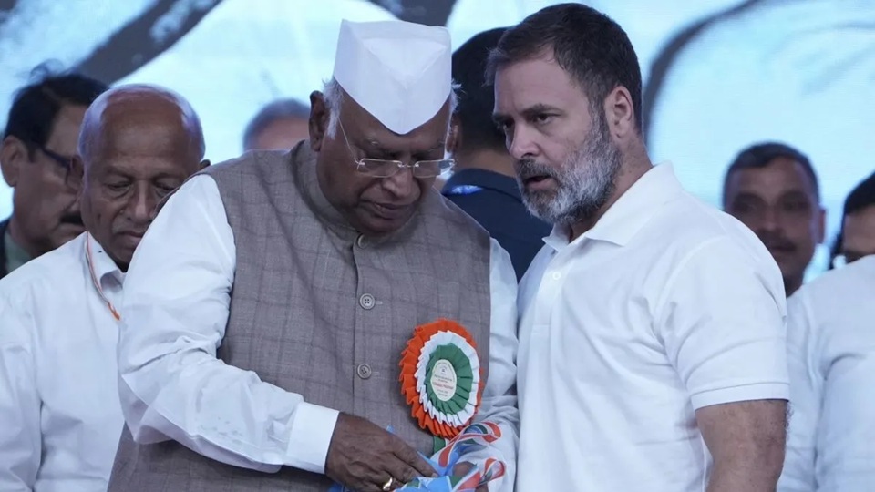 कांग्रेस संगठन में बड़े फेरबदल की तैयारी……
