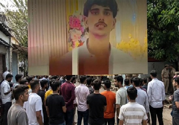 गाजियाबाद हत्या मामले में क्यों बढ़ता जा रहा बवाल ……………