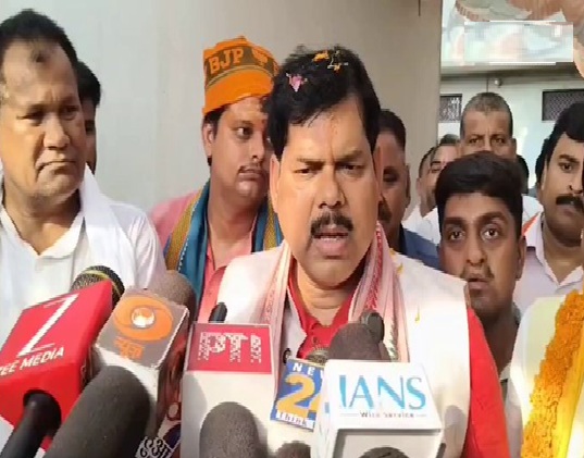 छात्रों को आंदोलन की जरूरत नहीं ………