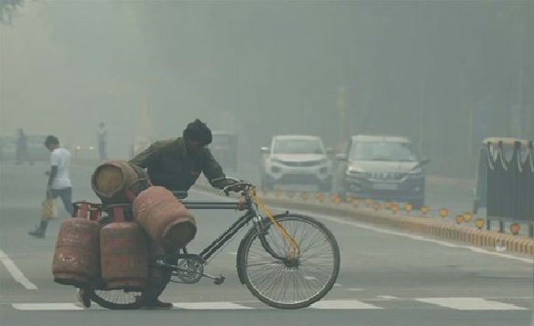 दिल्ली NCR : धूल भरी तेज आंधी के बाद हुई झमाझम बारिश