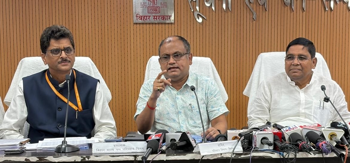 छह शहरों में इसी महीने से 200 इलेक्ट्रिक बसें चलेंगी