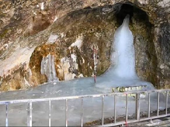 महज 5 दिन में ही क्यों अंतर्ध्यान हो गए बाबा बर्फानी , जम्मू से अब तक का सबसे बड़ा जत्था 9837 श्रद्धालुओं का जत्था हुआ रवाना …………