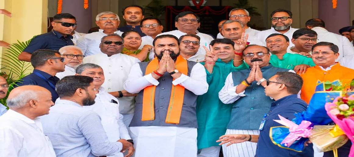 बिहार विधानमंडल के मानसून सत्र के पहले दिन विधानसभा में 87 हजार करोड़ का अनुपूरक बजट पेश