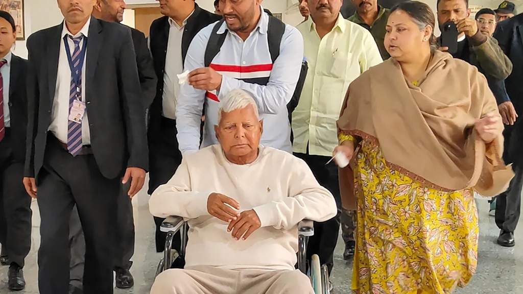 लालू यादव की तबीयत बिगड़ी, आज दिल्ली AIIMS जाएंगे…..