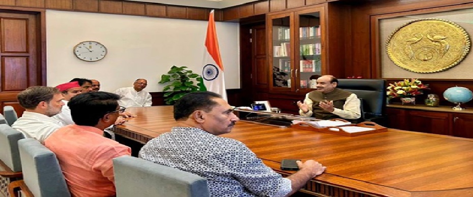 संसद के मानसून सत्र का आज दूसरा दिन : दोनों सदनों की कार्यवाही स्थगित, लोकसभा अध्यक्ष से मिले विपक्षी सांसद