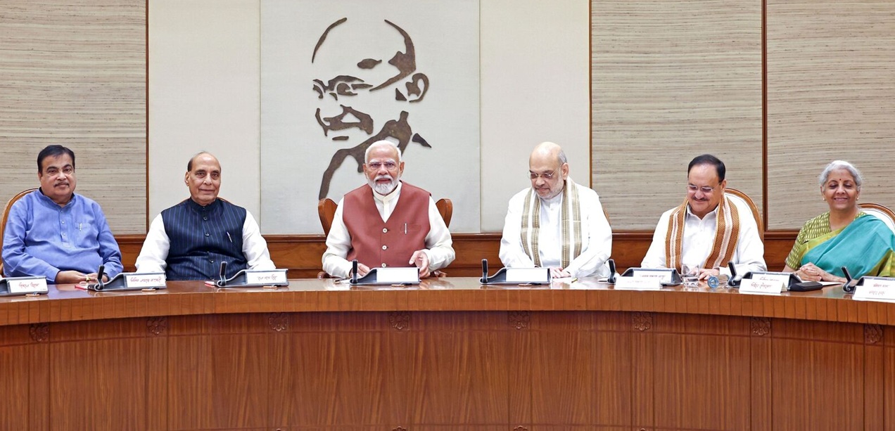 पेपर लीक और नकलचियों के खिलाफ मोदी कैबिनेट में आज कड़ा प्रस्ताव लाने की तैयारी……….