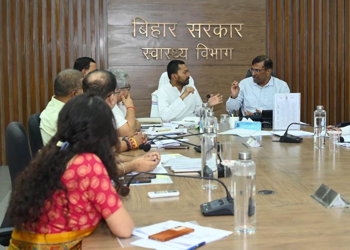 स्वास्थ्य मंत्री ने पटना के प्रमुख चिकित्सा संस्थानों के साथ की समीक्षा बैठक दिए कई अहम निर्देश…………