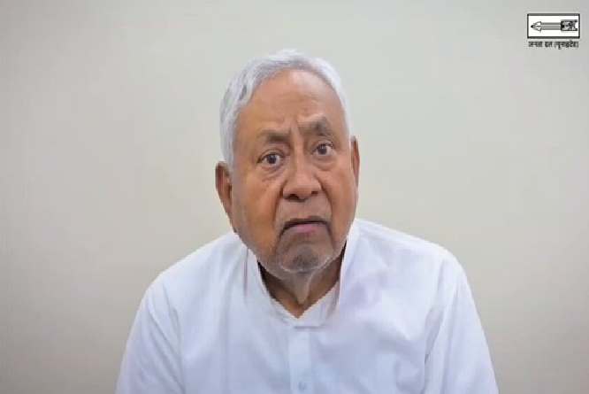 विरासत की जंग में कौन अपना हाथ होम करेंगे?……………