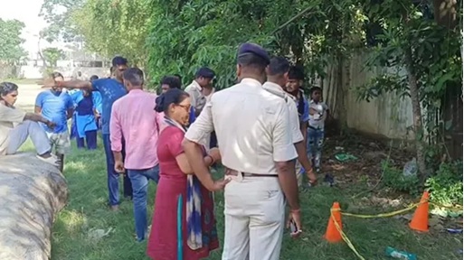 एक महीने में पांचवीं लाश से दहला वीवीआईपी इलाका………