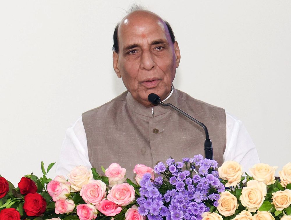 रक्षा और सुरक्षा राष्ट्रीय जिम्मेदारी के विषय हैं; मीडिया को हमेशा सटीकता, निष्पक्षता और तटस्थता बनाए रखनी चाहिए…………….
