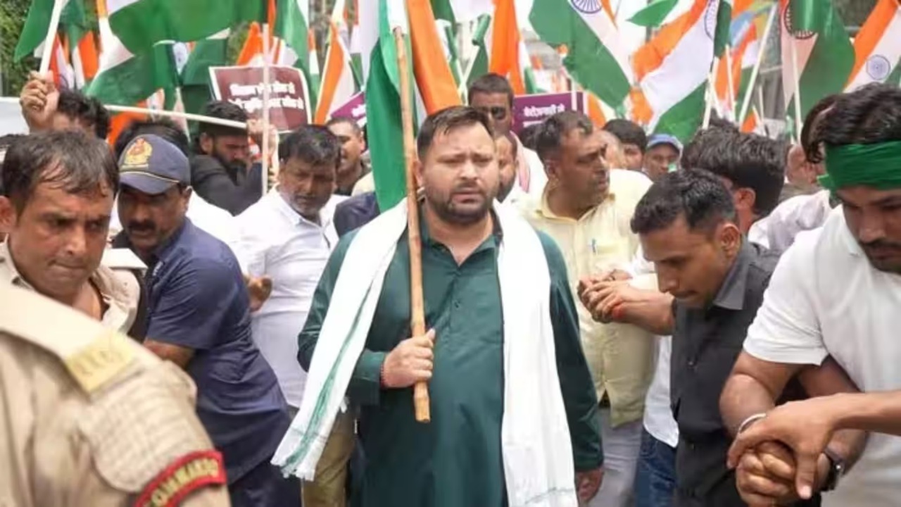 PK के खौफ और सियासी झटकों से एक्टिव हुए तेजस्वी !